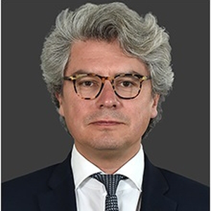 Christophe Bachelet (Managing Director of DLA Piper)